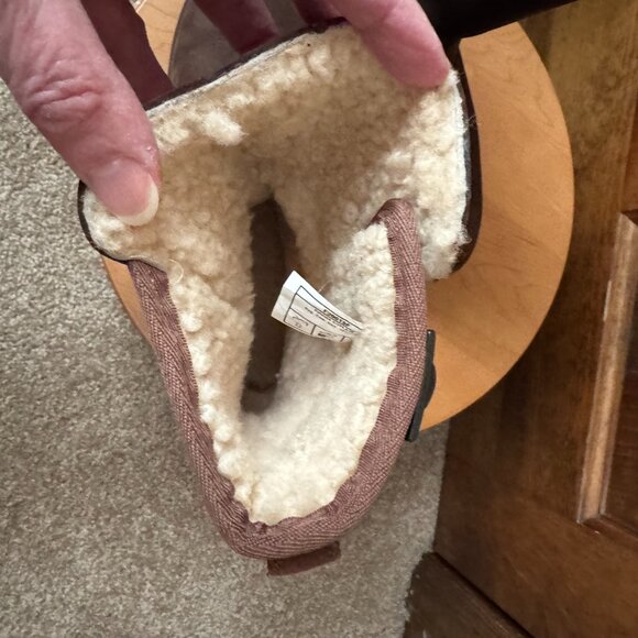 UGG Brown "Maddox" Moto Buckle Boots w/Sheepskin Lining Size 6 (S/N 1009279) - Picture 9 of 14